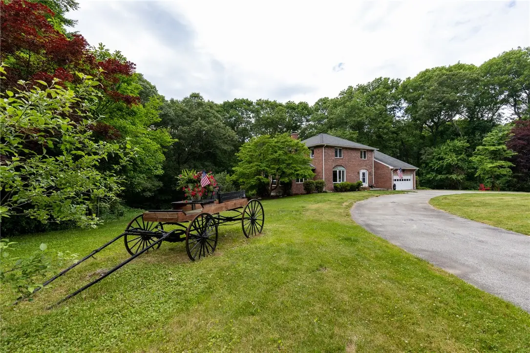 20 Lincoln Drive, North Smithfield, RI 02896 - #1