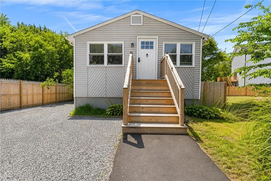 11 Saint Claire Avenue, Warwick, RI 02889 - #2