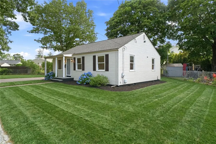 28 Plain Street, Rumford, RI 02916 - #2