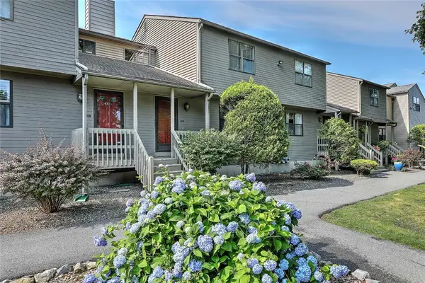2705 Pinewood Drive, Smithfield, RI 02917