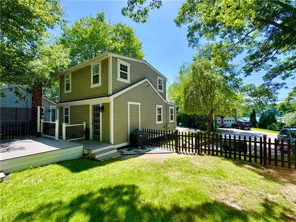 79 West Shore Drive, Exeter, RI 02822