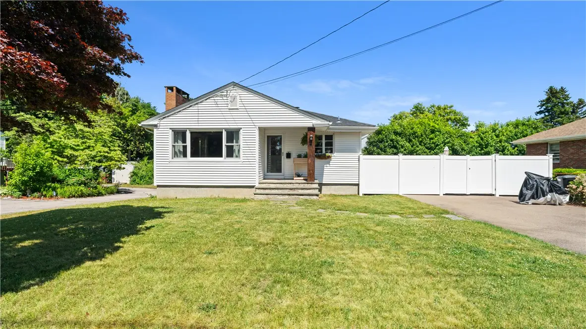 8 Longvue Avenue, Westerly, RI 02891 - #1