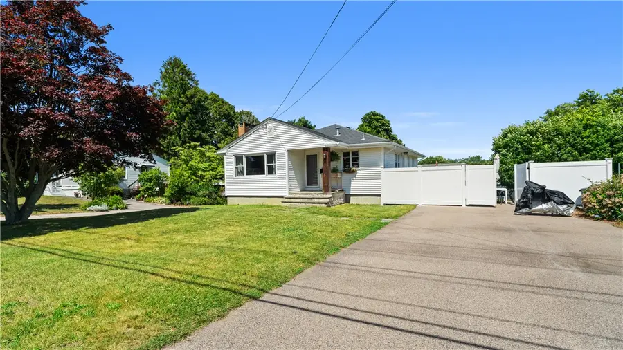 8 Longvue Avenue, Westerly, RI 02891 - #2