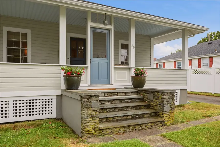30 Boulevard, Middletown, RI 02842 - #3