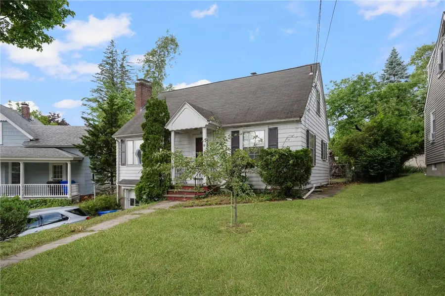 39 Greenfield Avenue, North Providence, RI 02911 - #2