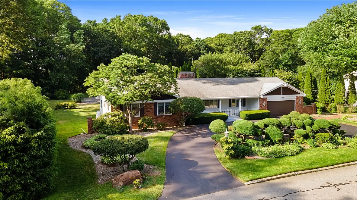 20 Oak Dell Circle, East Greenwich, RI 02818 - #1