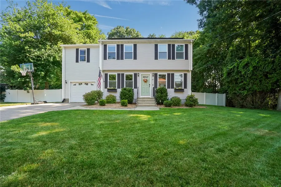 10 Loggers Run, West Warwick, RI 02893 - #2