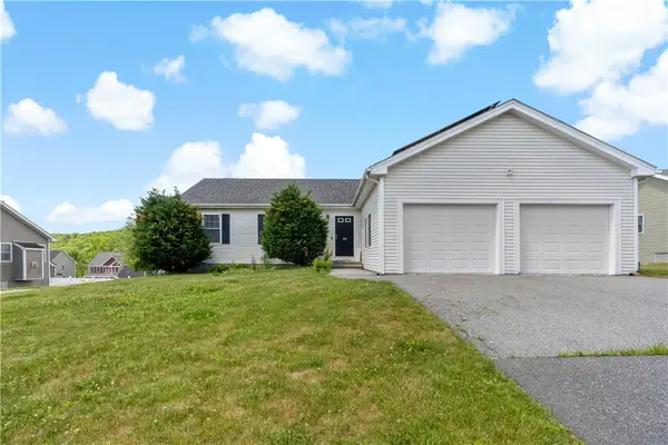 139 Danielle Drive, Woonsocket, RI 02895
