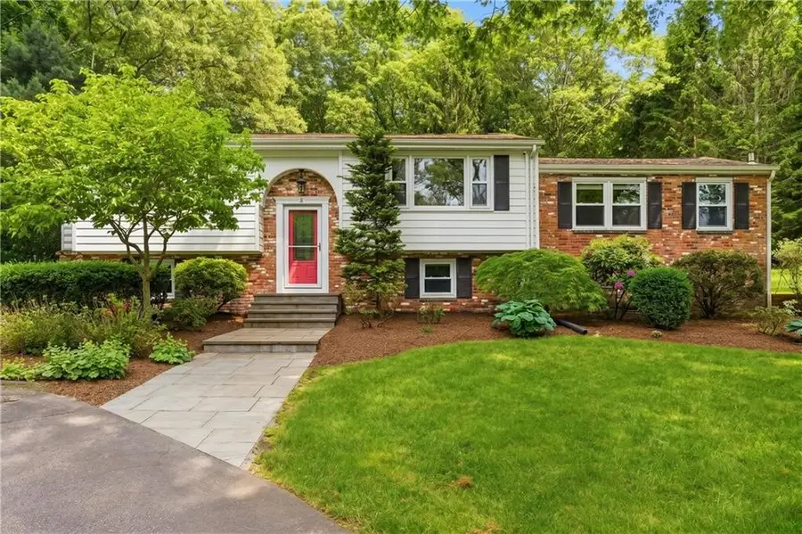 8 Ledgemont Drive, Lincoln, RI 02865 - #2