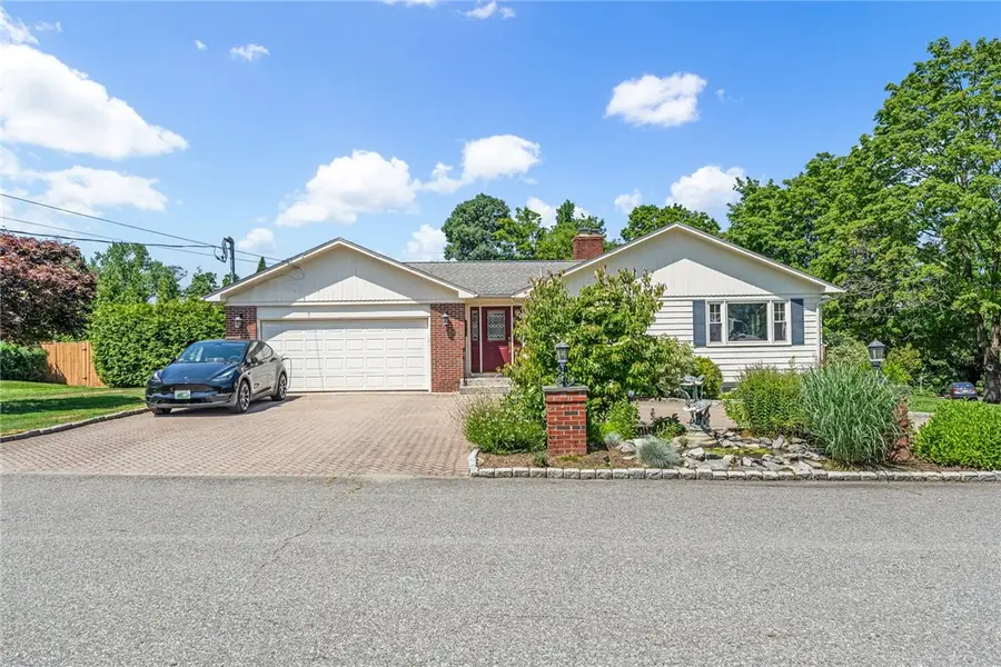 94 Greening Lane, Cranston, RI 02920 - #2