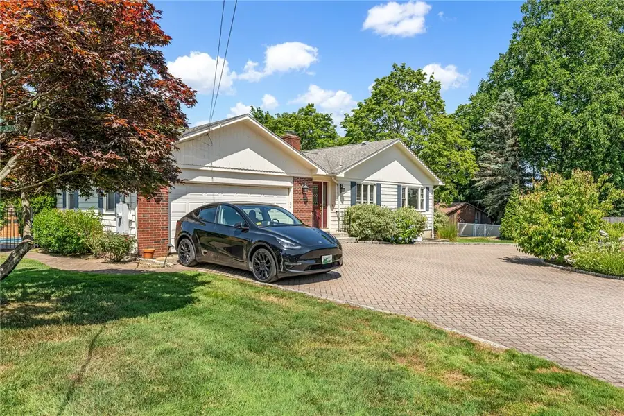 94 Greening Lane, Cranston, RI 02920 - #3