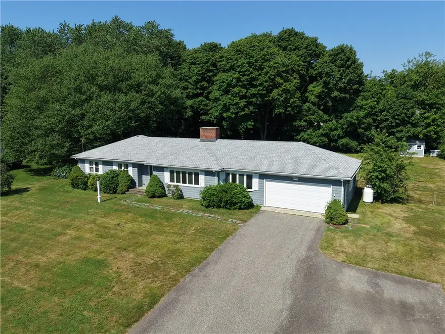 8 Wabasso Terrace, Middletown, RI 02842 - #2
