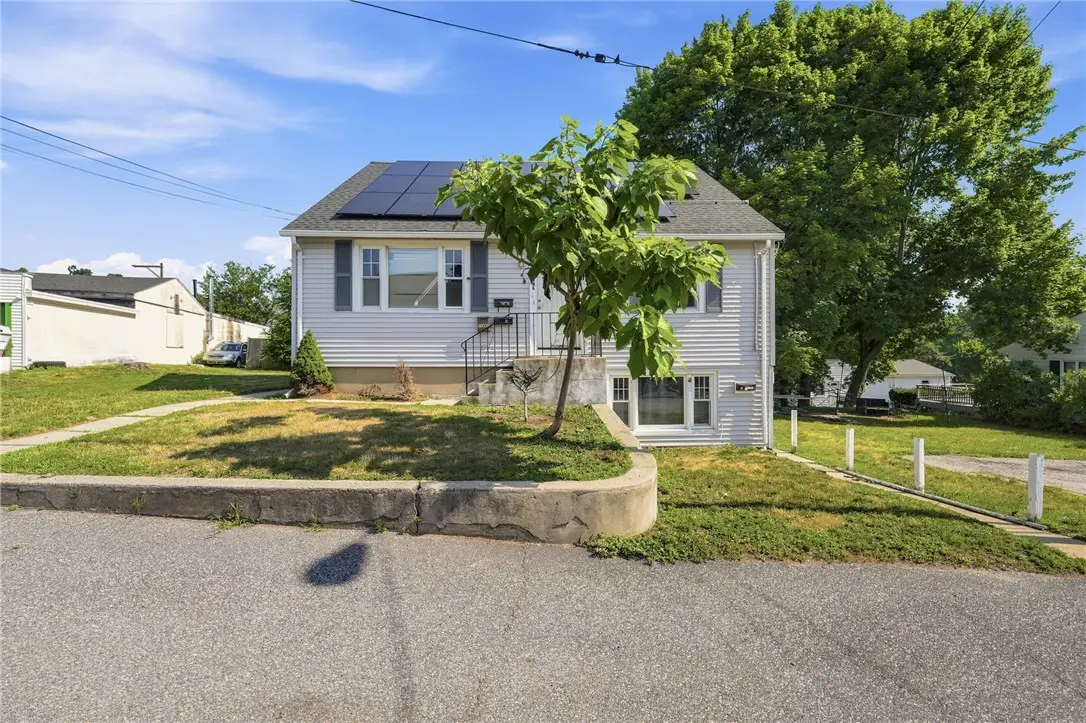 4 Edna Street, Johnston, RI 02919 - #1