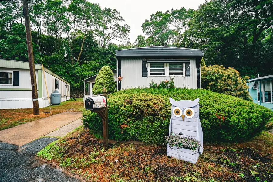 979 Tollgate Road, Warwick, RI 02886 - #2