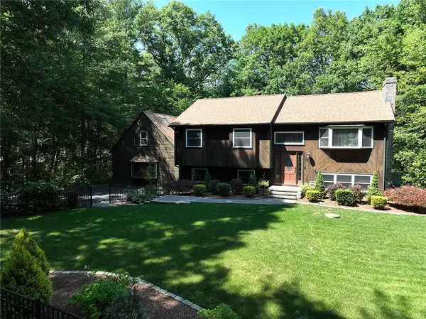 170 Whaley Hollow Road, Coventry, RI 02816
