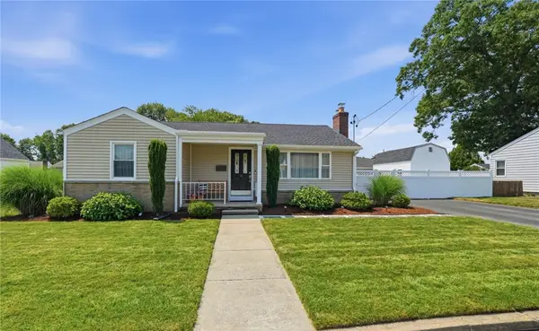 74 Brookfield Drive, Cranston, RI 02920