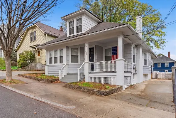 102 Overhill Road, Providence, RI 02906