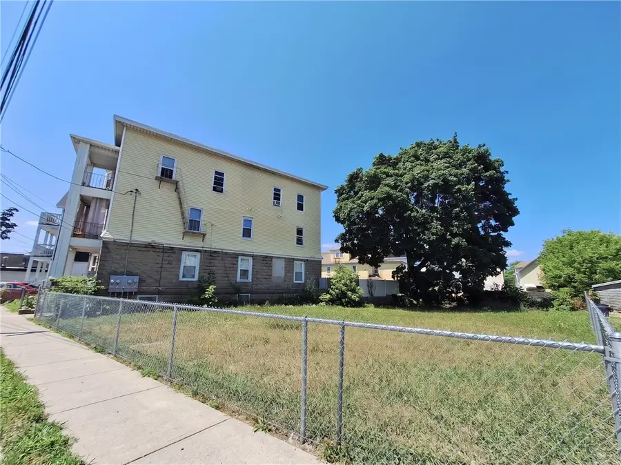 18 Magnolia Street, Pawtucket, RI 02860 - #2