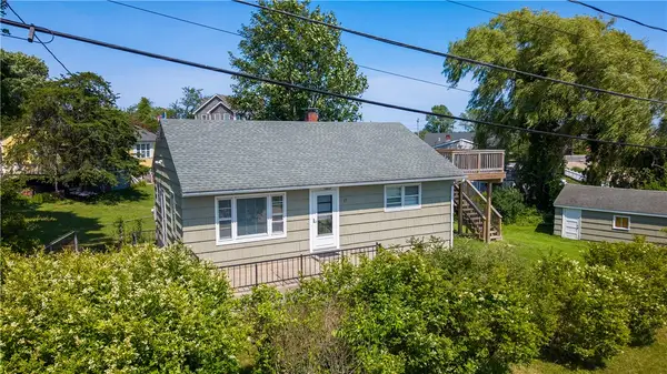 17 Saltaire Avenue, Narragansett, RI 02882