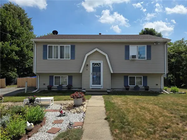 28 Longbow Drive, West Warwick, RI 02893
