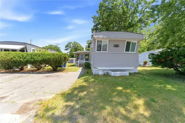 3 Lane 7 Lane, Coventry, RI 02816