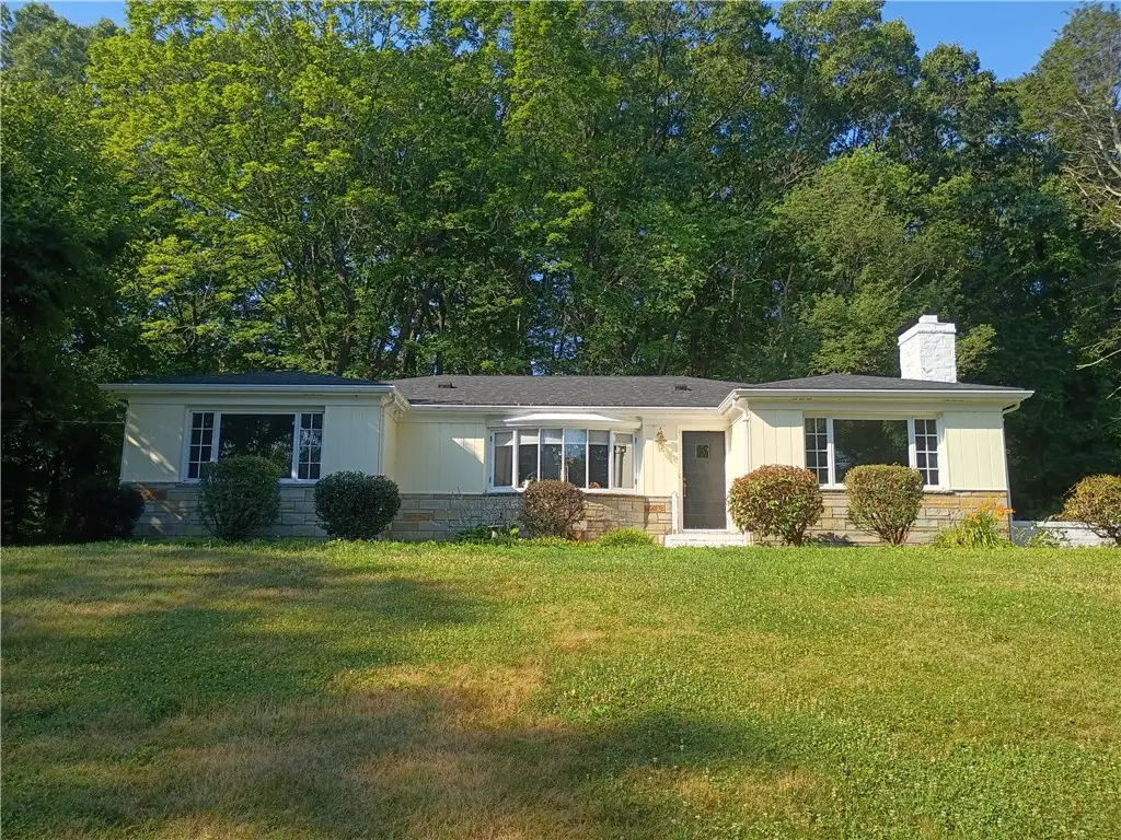 6 Old Pound Hill Road, North Smithfield, RI 02896 - #1
