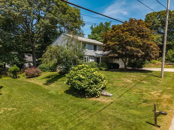 31 Edgewater Road, Narragansett, RI 02882