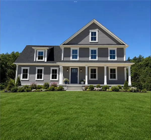 5 Wintergreen Way, Glocester, RI 02589