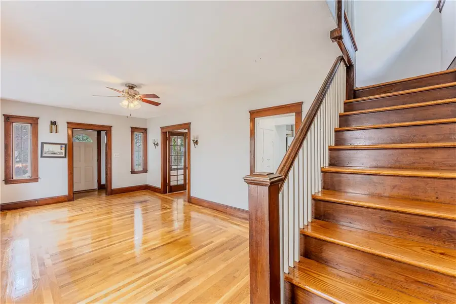 27 Willis Street, Cranston, RI 02910 - #3