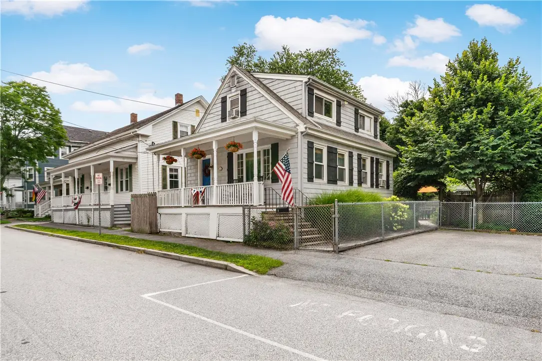 8 Lincoln Avenue, Bristol, RI 02809 - #1