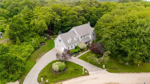 15 Kendall Court, Narragansett, RI 02882