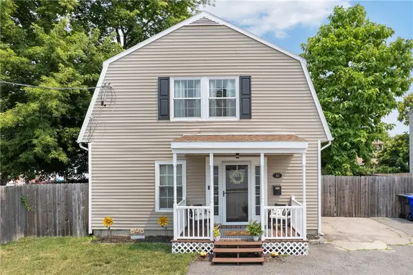 86 Mowry Avenue, East Providence, RI 02914