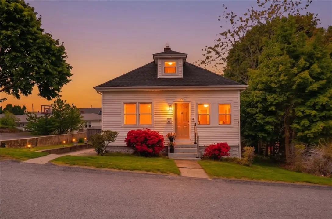 31 Yeoman Avenue, Cranston, RI 02920 - #1