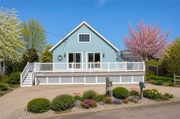 24 Redwood Drive, Narragansett, RI 02882