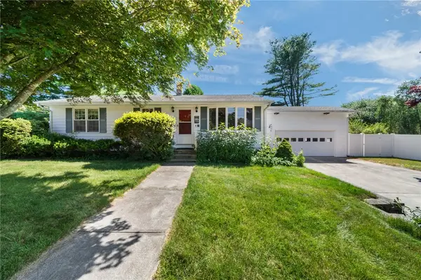 74 Daytona Avenue, Narragansett, RI 02882