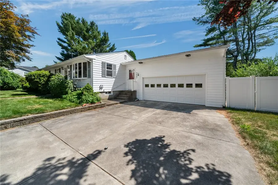 74 Daytona Avenue, Narragansett, RI 02882 - #3