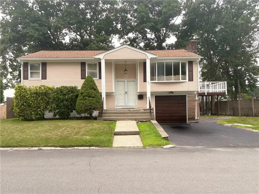 52 Bicentennial Way, North Providence, RI 02911 - #1