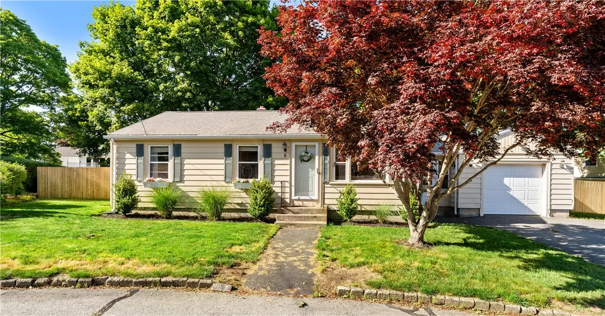 5 Flynn Terrace, West Warwick, RI 02893 - #1