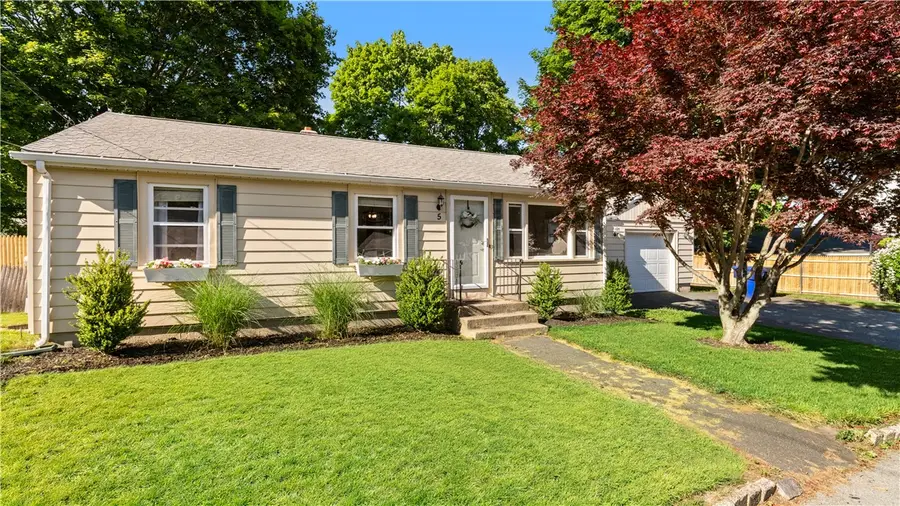 5 Flynn Terrace, West Warwick, RI 02893 - #3