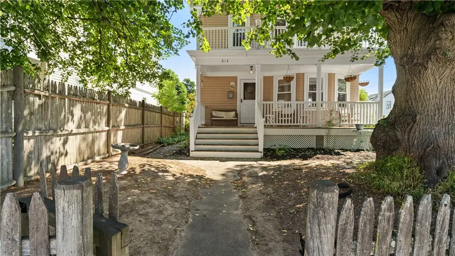 814 W Shore Road, Warwick, RI 02889 - #3