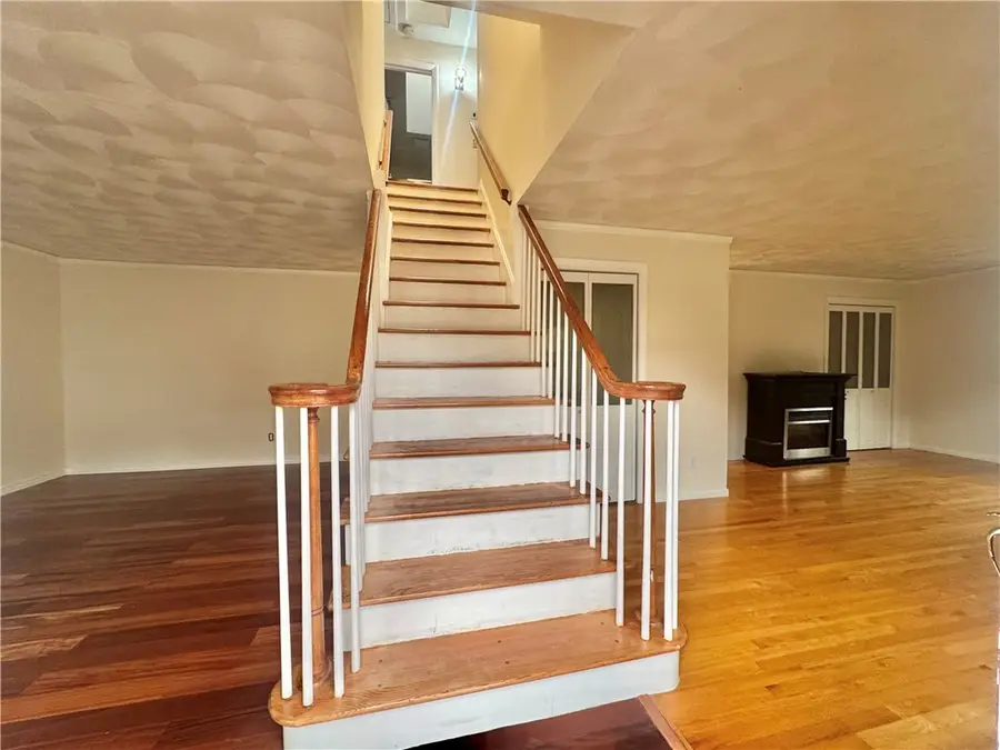 42 Locust Glen Drive, Cranston, RI 02921 - #2