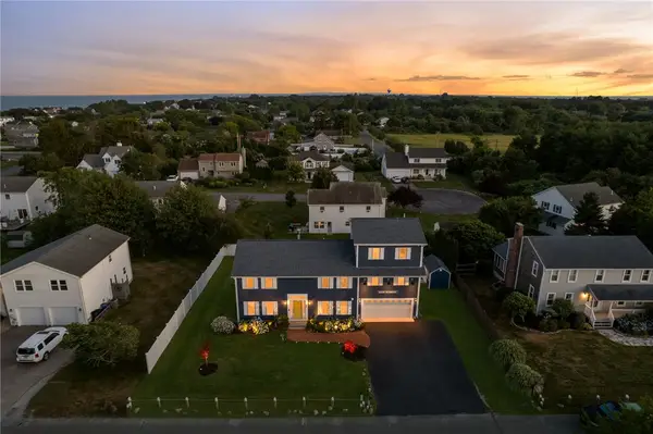 46 Exeter Boulevard, Narragansett, RI 02882