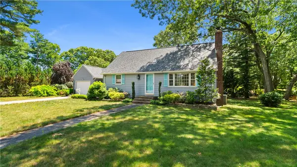 32 Short Road, North Kingstown, RI 02852