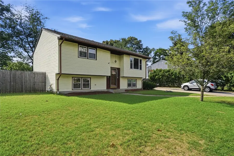 25 Oakridge Court, Warwick, RI 02886 - #3