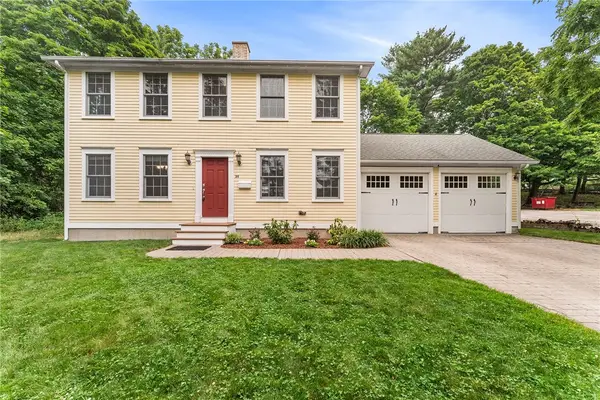 20 Wheelock Avenue, Cranston, RI 02920