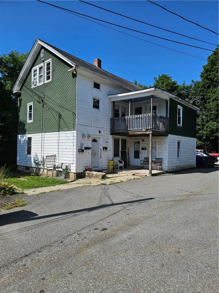 8 Snells Court, West Warwick, RI 02893 - #1