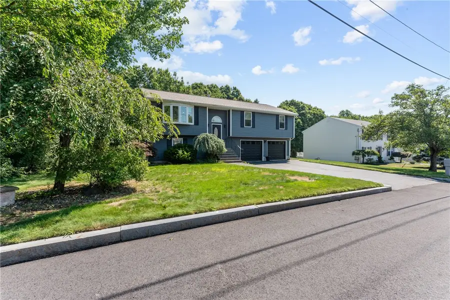 16 Rachella Court, East Providence, RI 02914 - #3