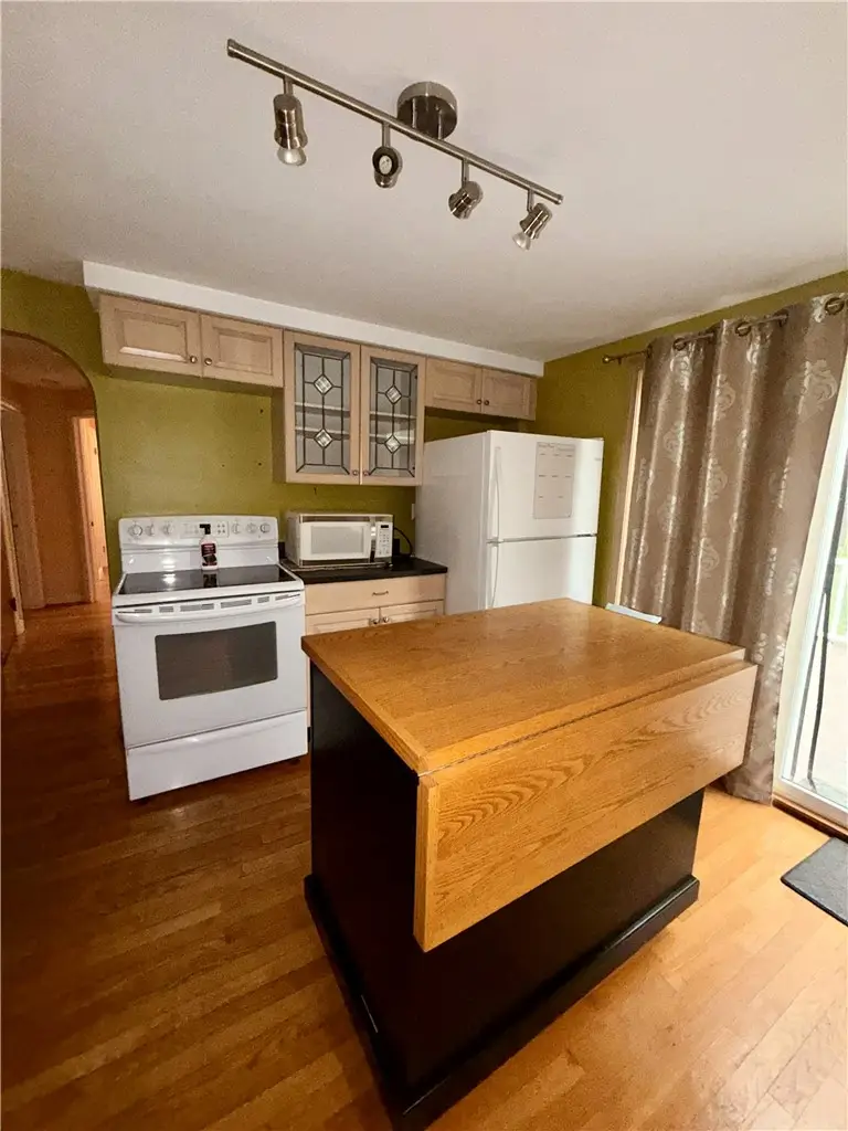 105 Burgess Avenue, Pawtucket, RI 02861 - #3