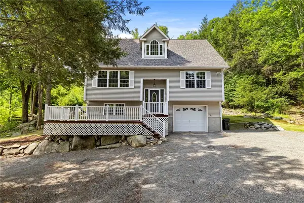1524 Round Top Road, Burrillville, RI 02830