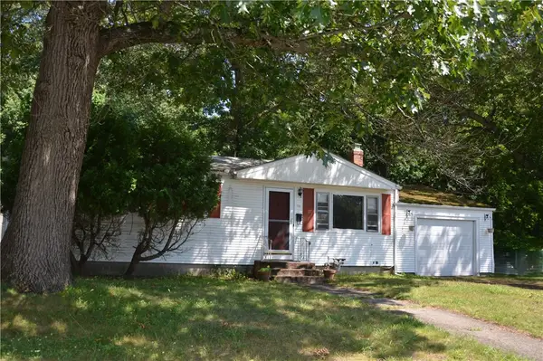 70 Griffin Drive, Warwick, RI 02886